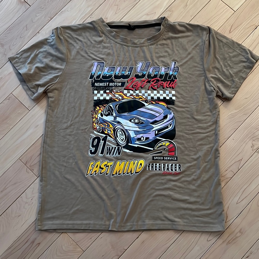 T-Shirt Short Sleeve, youth Tee New York Racing Graphic Design Size M